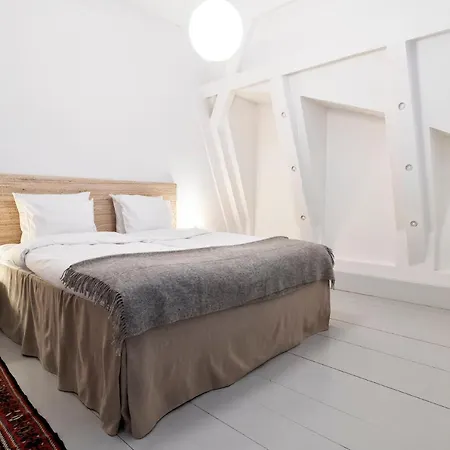 Kanalhuset Hotel