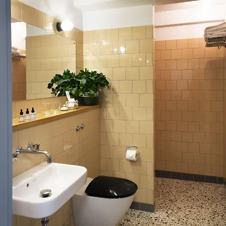 Kanalhuset Отель *